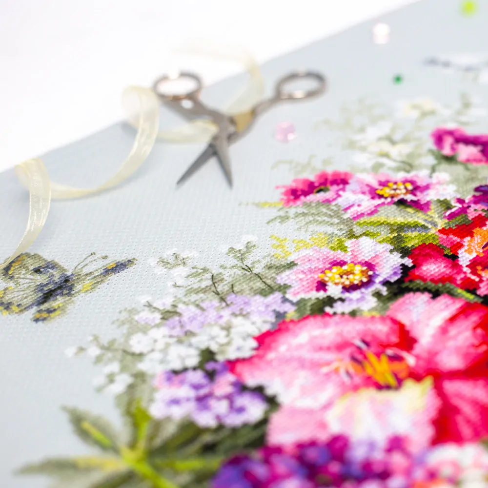MAGIC NEEDLE 510-228 "Country Bouquet"