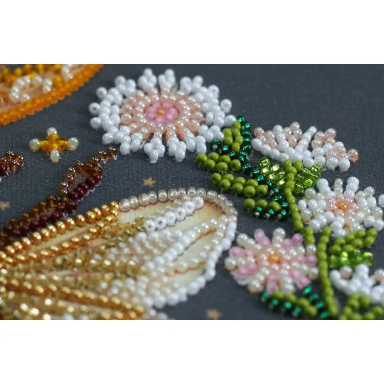 ABRIS ART BEAD EMBROIDERY KIT HONEY DREAM (DECO SCENES)
