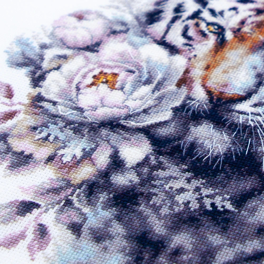 MAGIC NEEDLE 70-14 "The White Tiger"