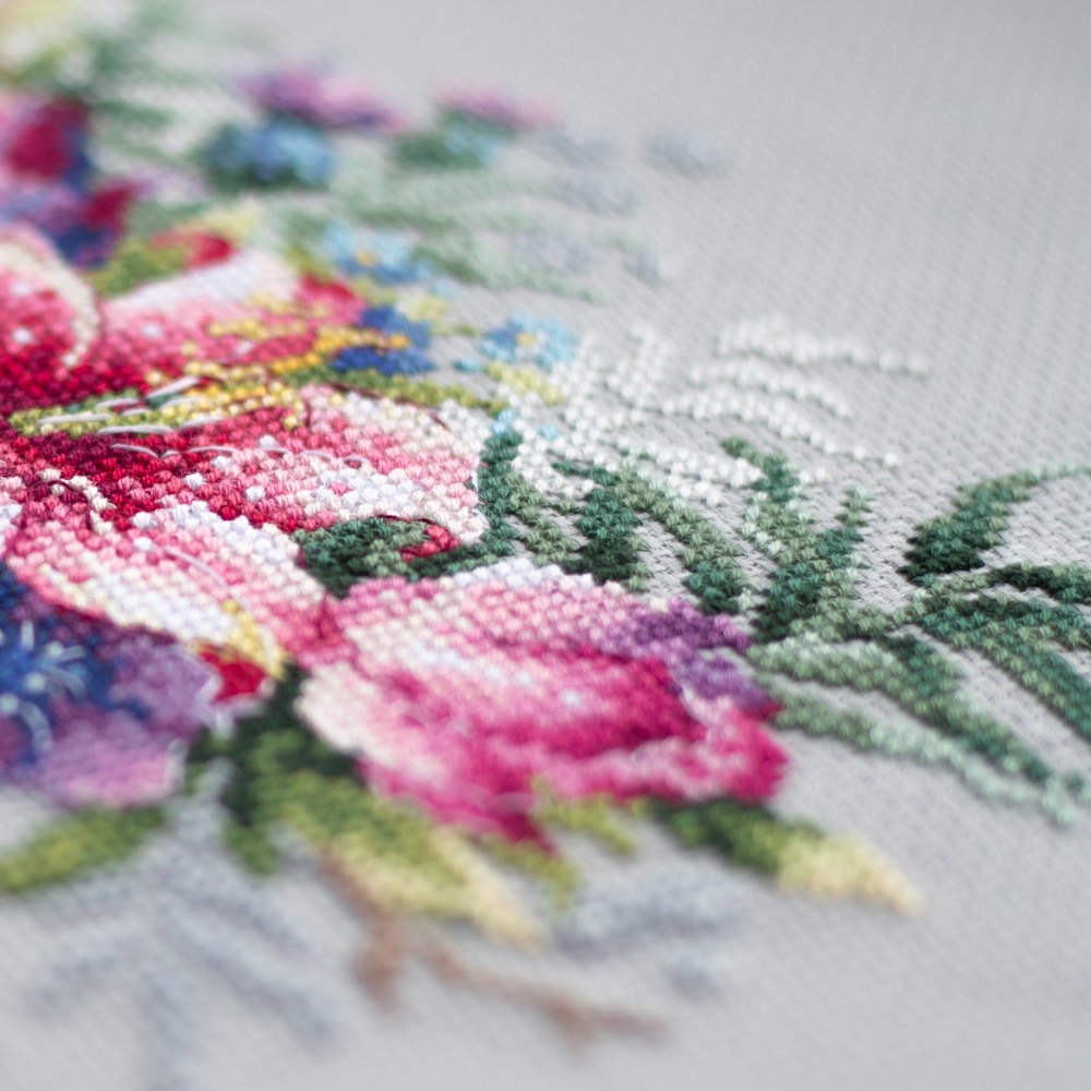 MAGIC NEEDLE 210-302"Tulips and Lily"