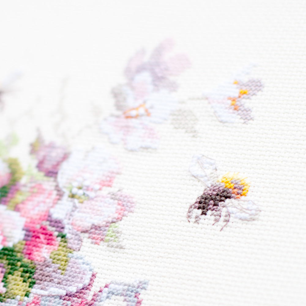 MAGIC NEEDLE 120-041 "Cup and Apple Blossom"