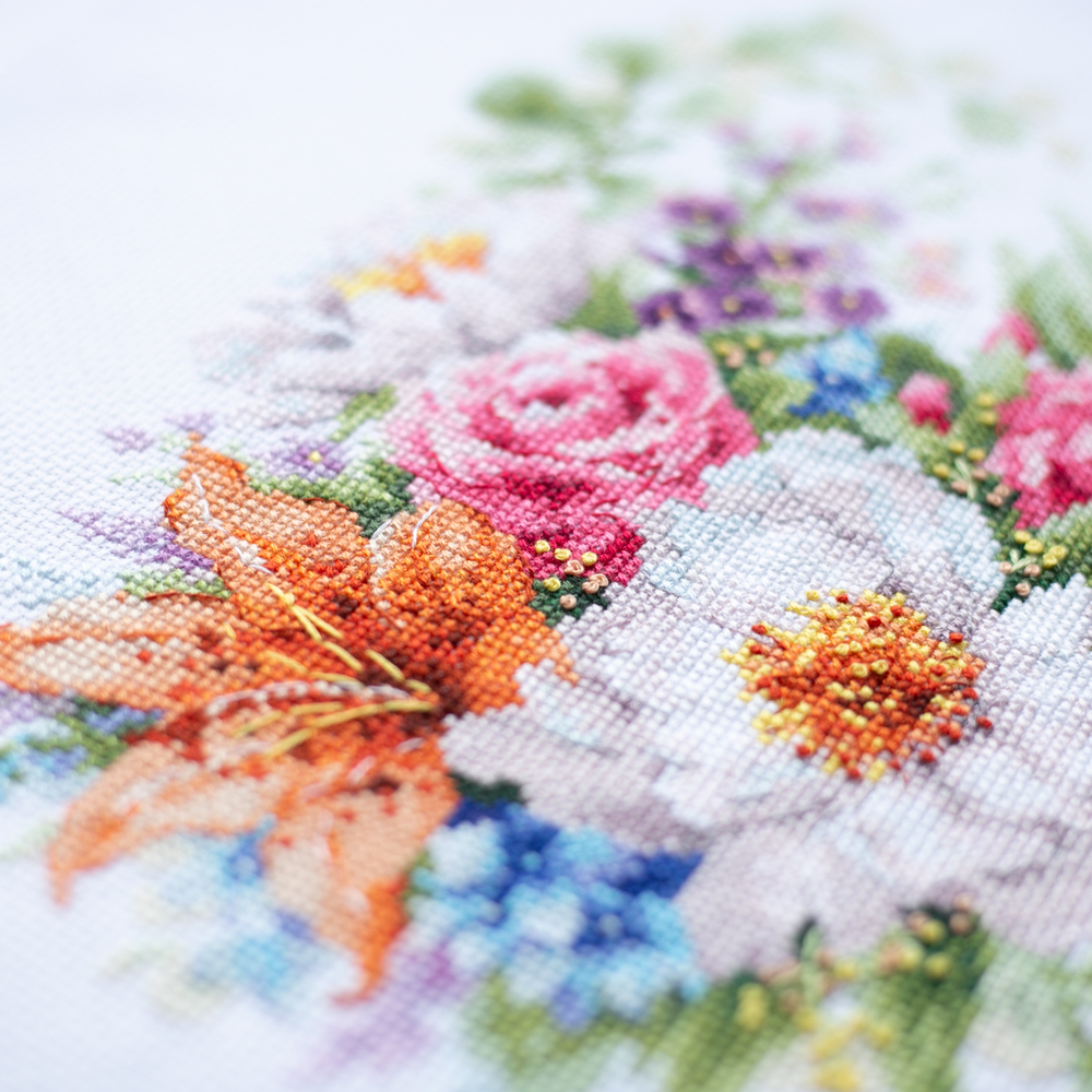 MAGIC NEEDLE 210-313"Gentle Flowers"
