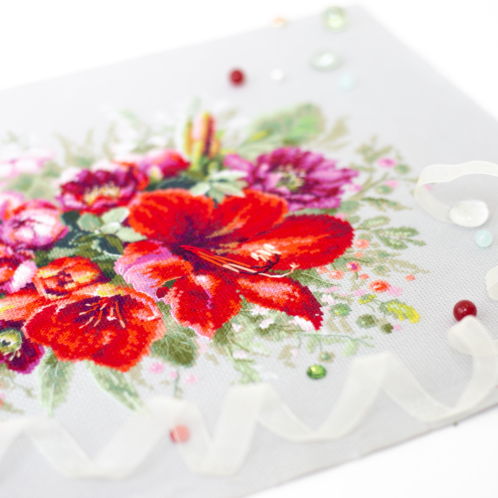 MAGIC NEEDLE 210-314"Amaryllis Bouquet"