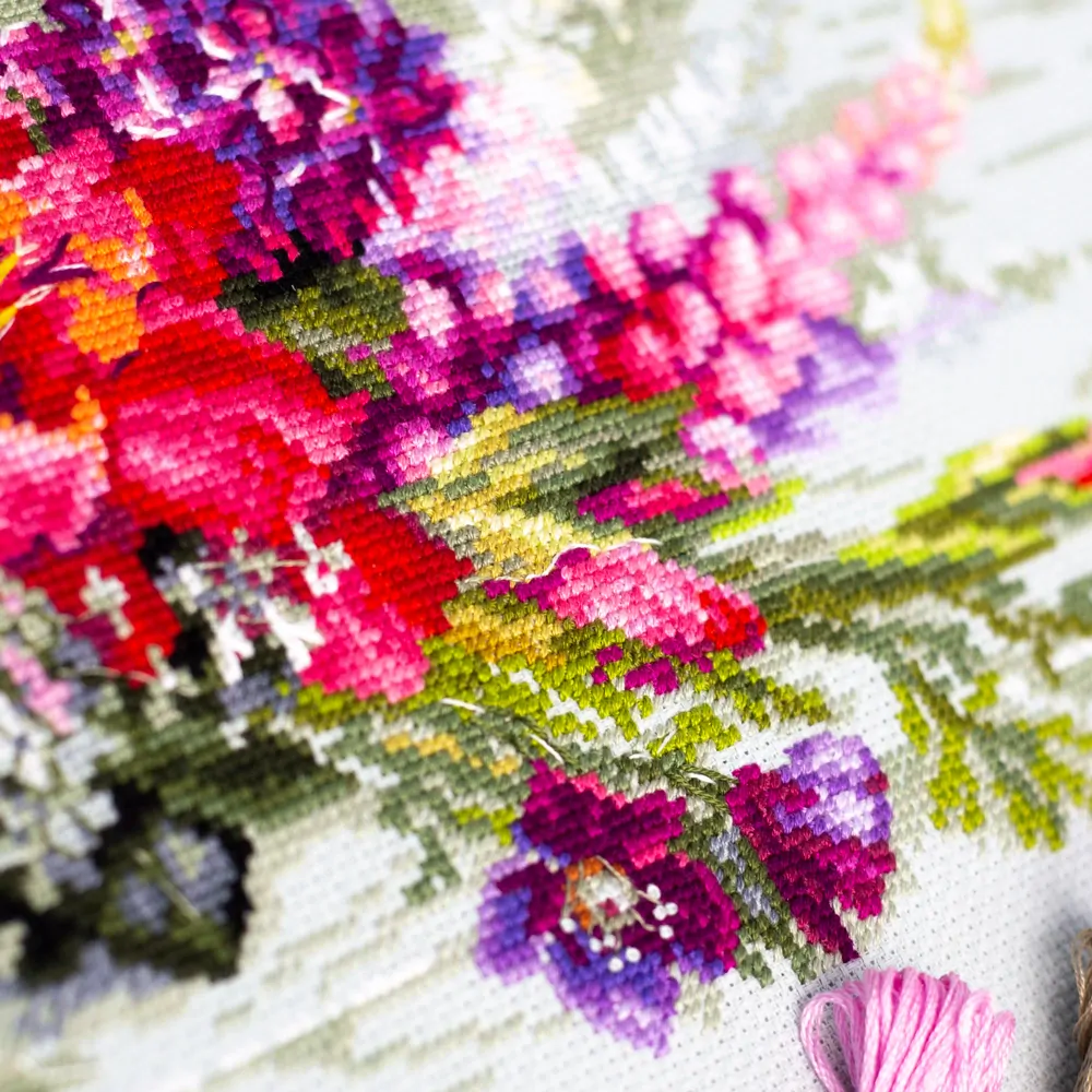 MAGIC NEEDLE 510-228 "Country Bouquet"