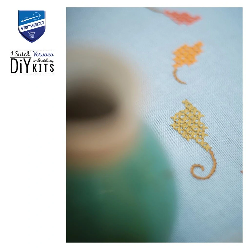 VERVACO ubrus DÝNĚ S LISTY PN-0206982