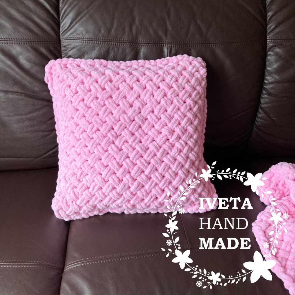 DESIGN IVETA HAND MADE polštář PUFFY 185