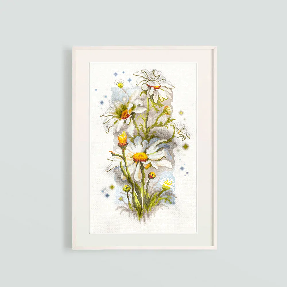 MAGIC NEEDLE 100-103 "White Daisies"