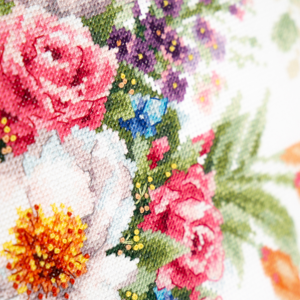 MAGIC NEEDLE 210-313"Gentle Flowers"
