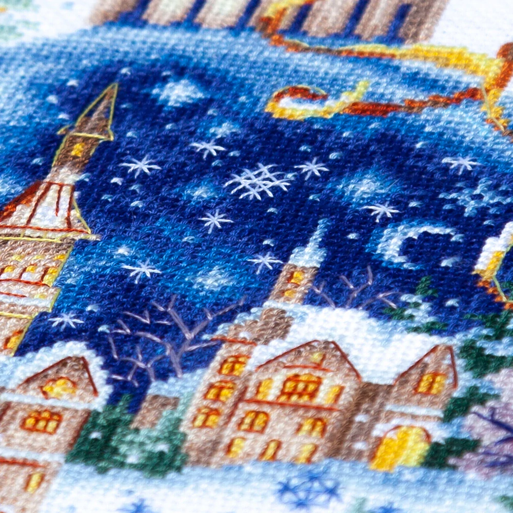 MAGIC NEEDLE 70-37 "CHRISTMAS BAUBLE"