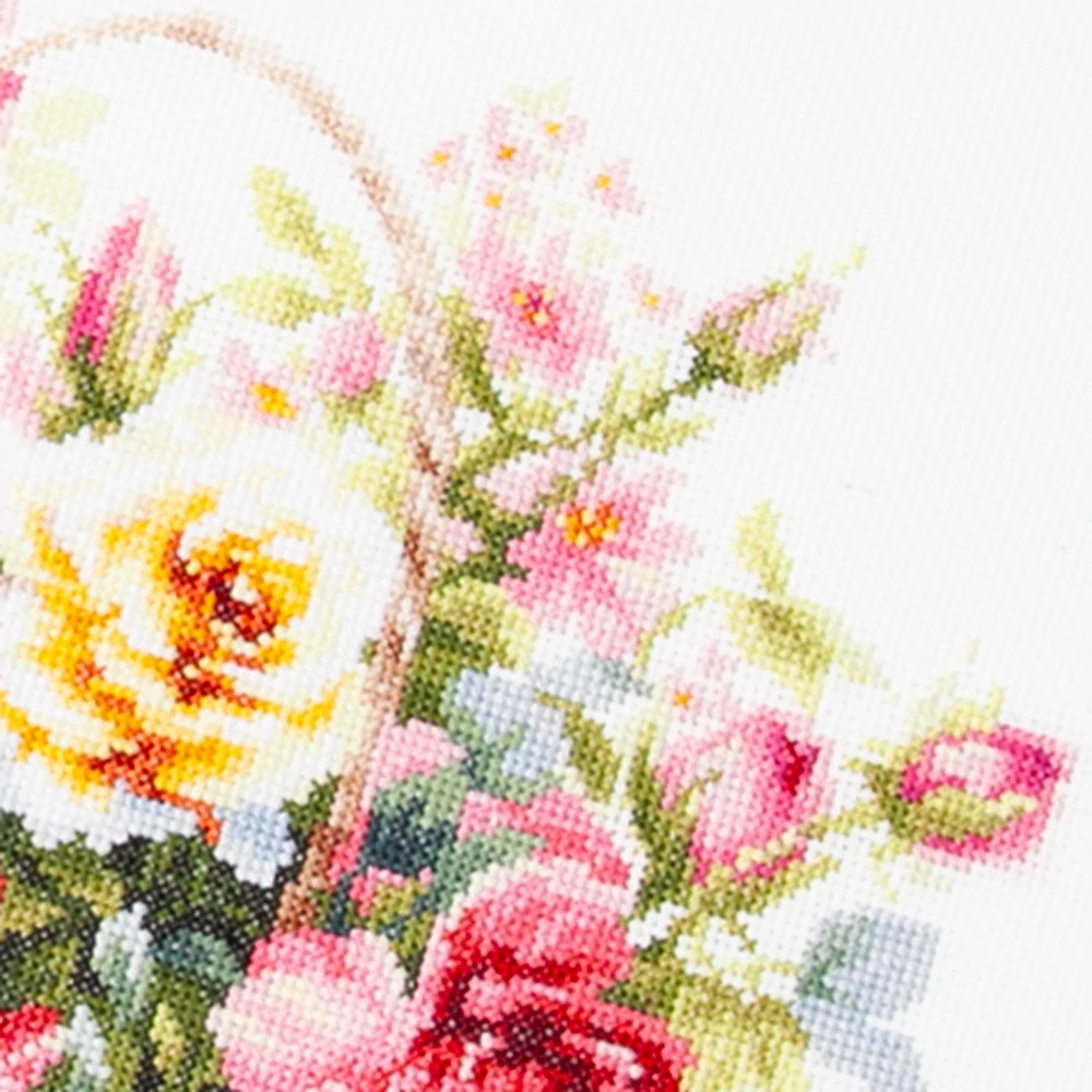 MAGIC NEEDLE 70-19 "BASKET WITH ROSES"